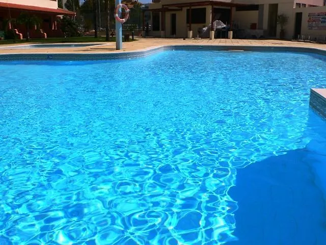 Xavilla 2 Albufeira 0*,